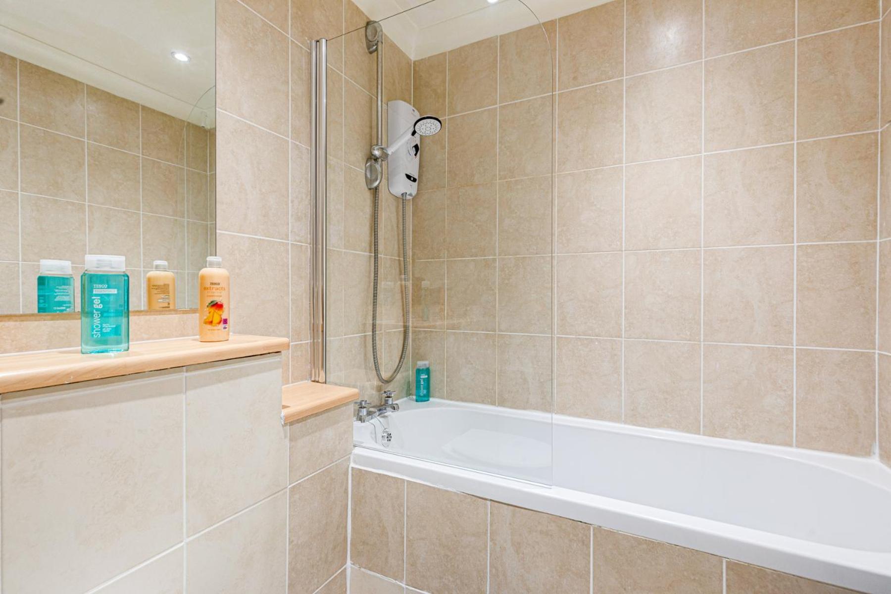 Luxstay2 Earls Court Apartment - Sleeps Up To 8 Лондон Экстерьер фото